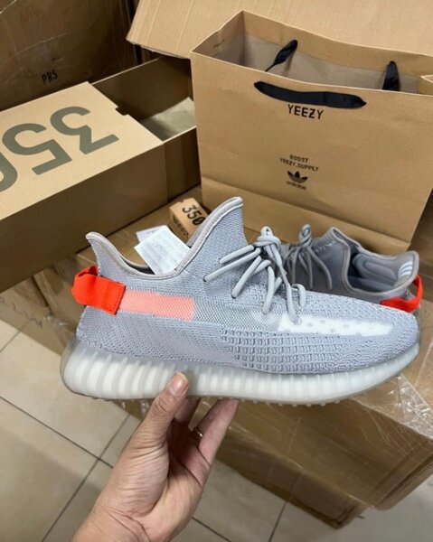 Sneakers Yeezy Boost 350 V2