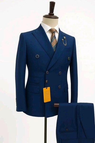 Costume élégant pour homme