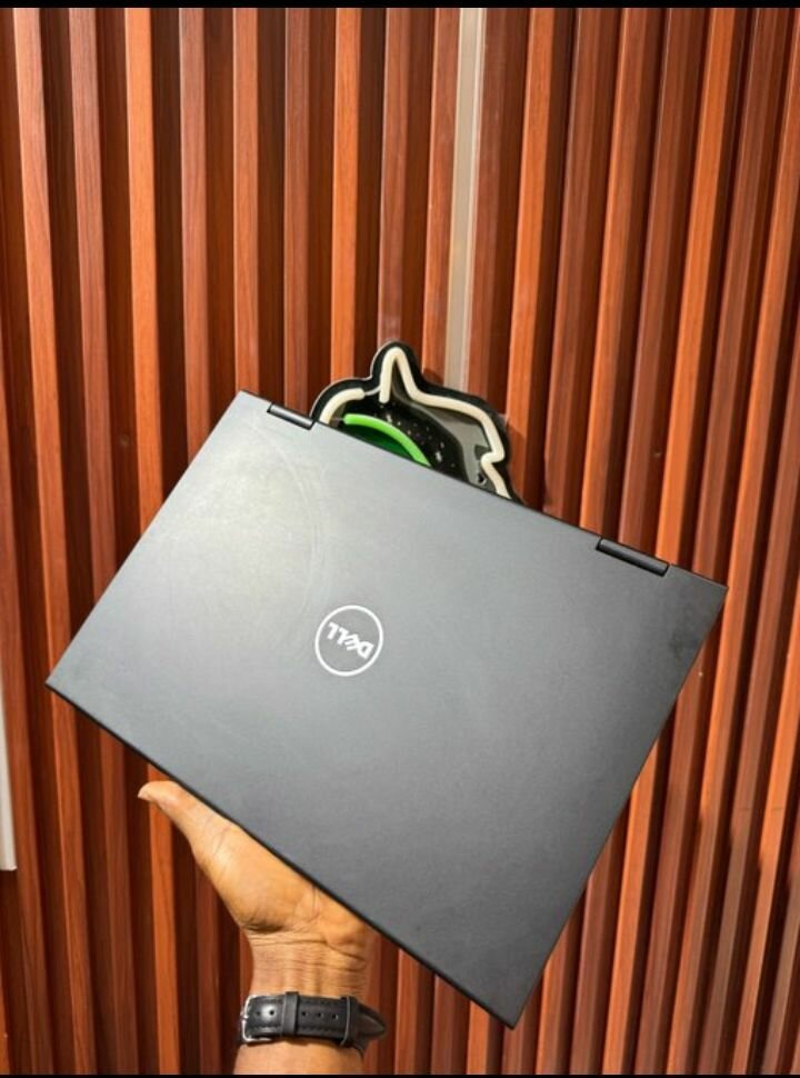 DELL Latitude 3390