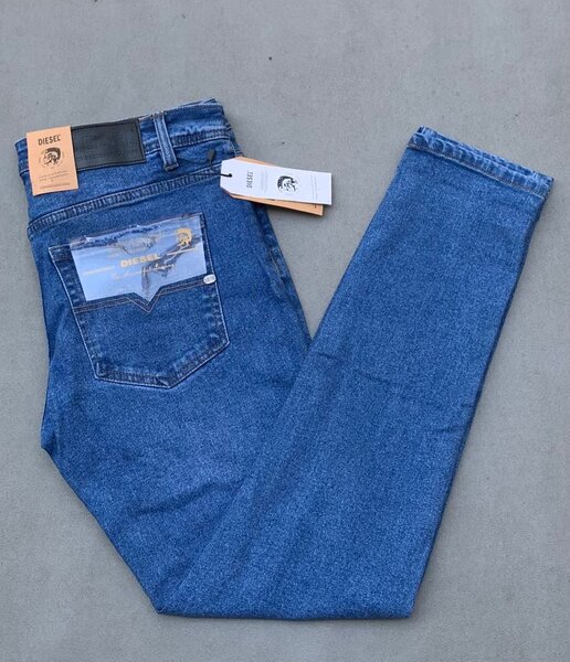 Jeans modernes pour hommes