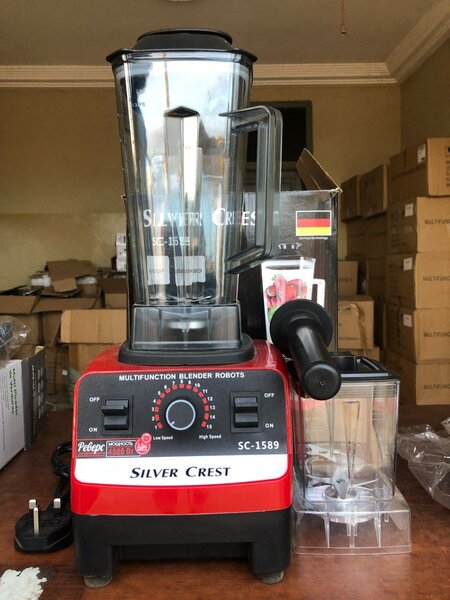 4500 Silver Crest Blender