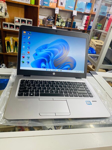 HP elibook 840 core i7