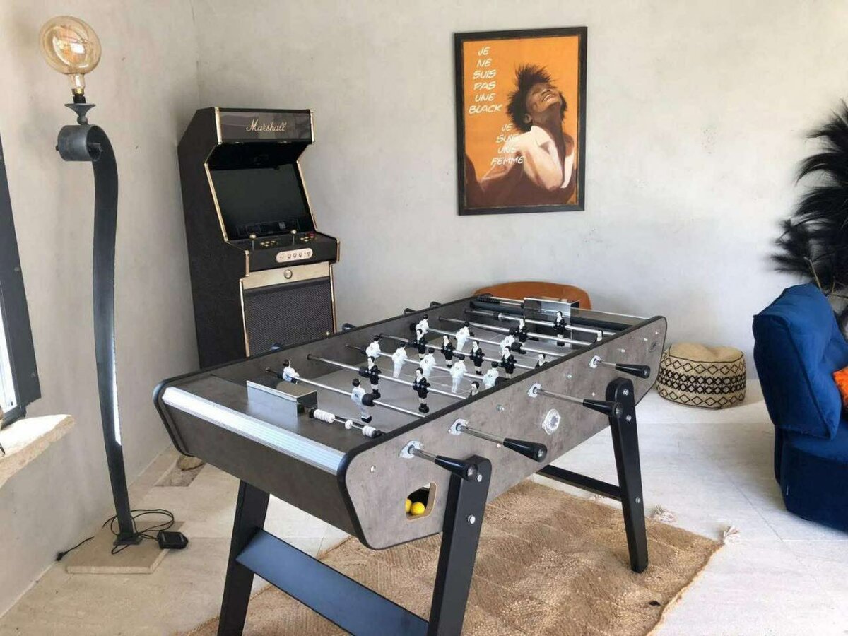 Table de baby-foot moderne