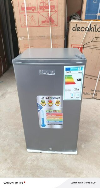 Mini réfrigérateur compact 165L