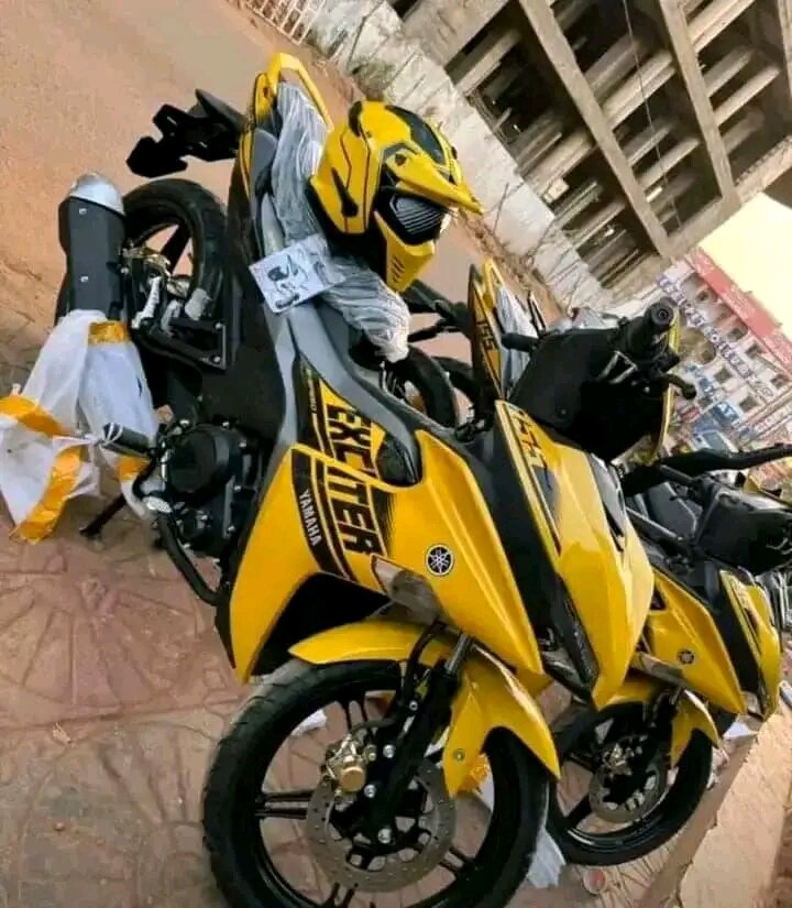 Moto sportive Yamaha Exiter