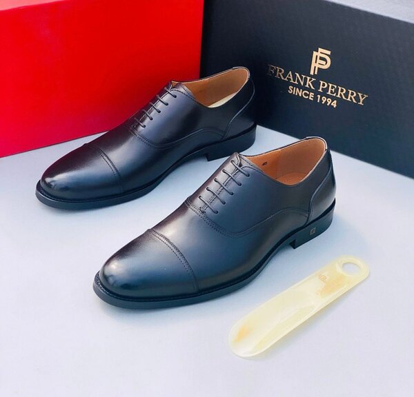 Purely leather shoes