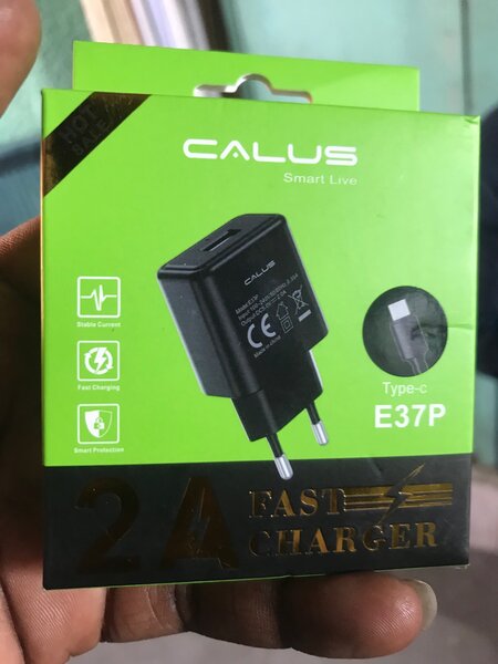 Calus 2A fast charging charger