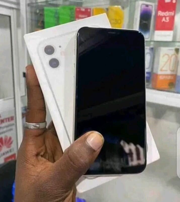 iPhone 11 128Go Blanc