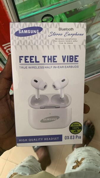 Samsung Airpod (with free case)