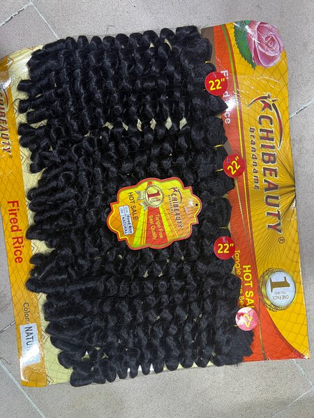 Cheveux Bouclés Métisse 22"