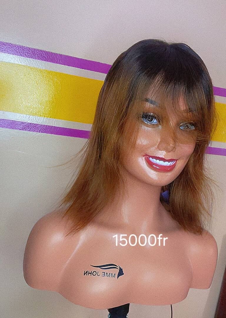 Jerry curly et une frange