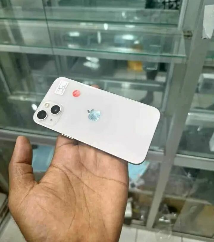 iPhone 13 Blanc Neuf