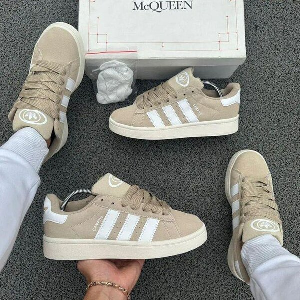 Adidas campus