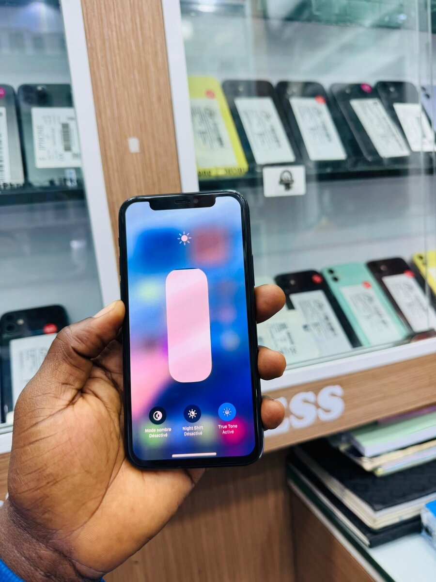 11 pro 64Go Casi neuf retour