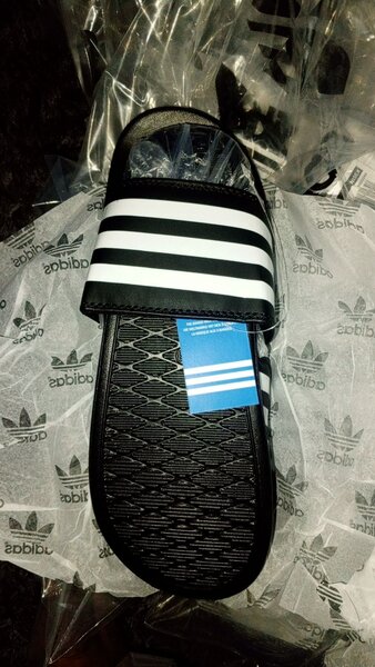 Adidas adilette