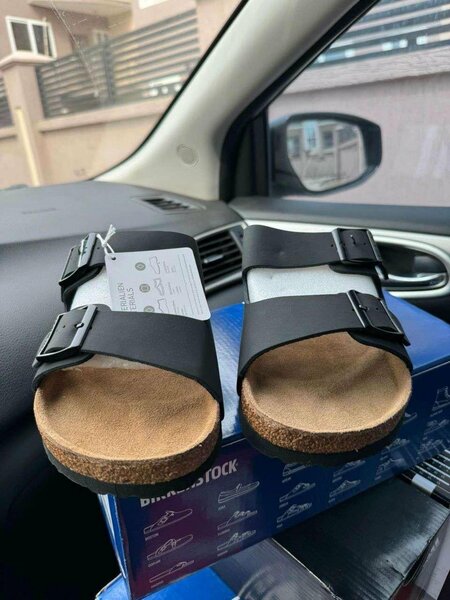Black Arizona Birkenstock
