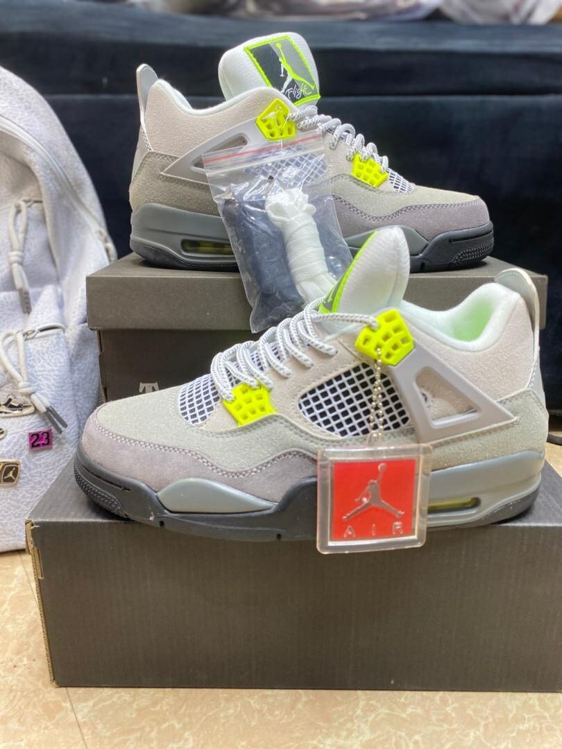 Jordan 4s