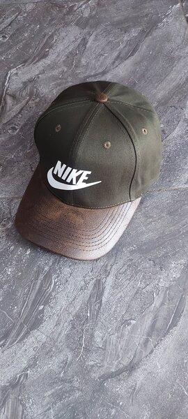 Casquettes de mode neuves