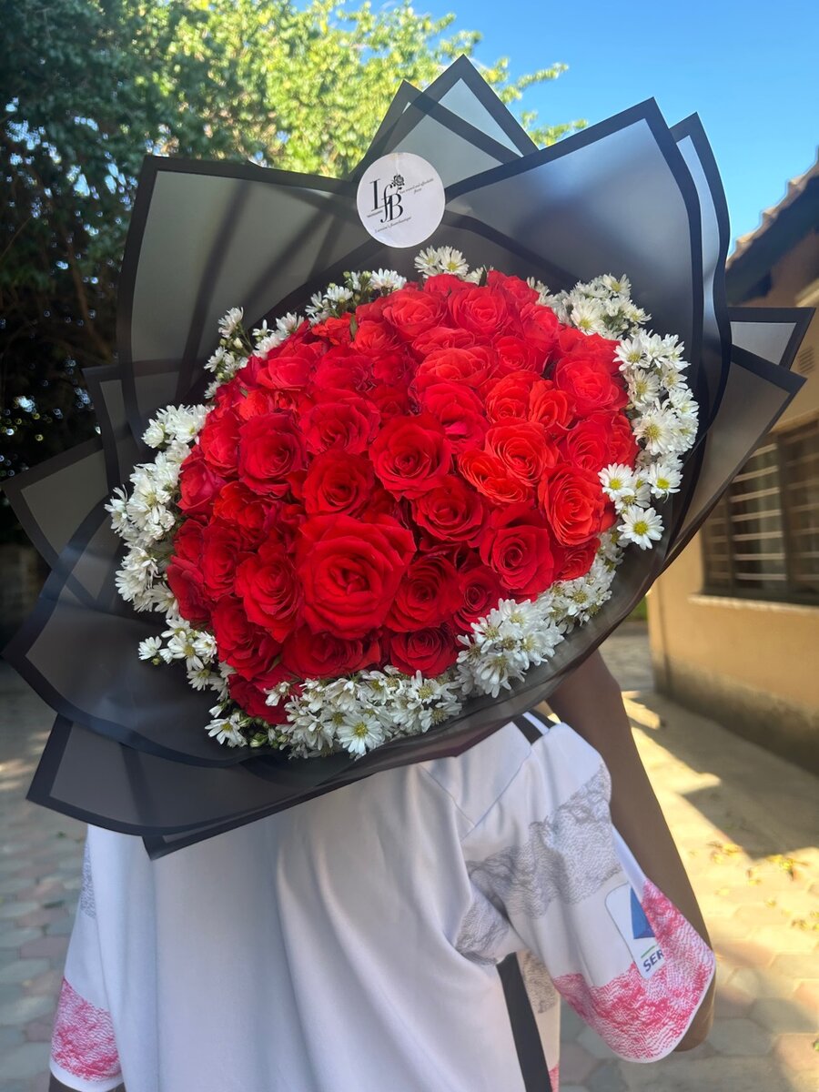 Red rose 60 stems