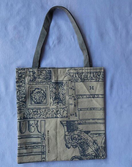Tote bag