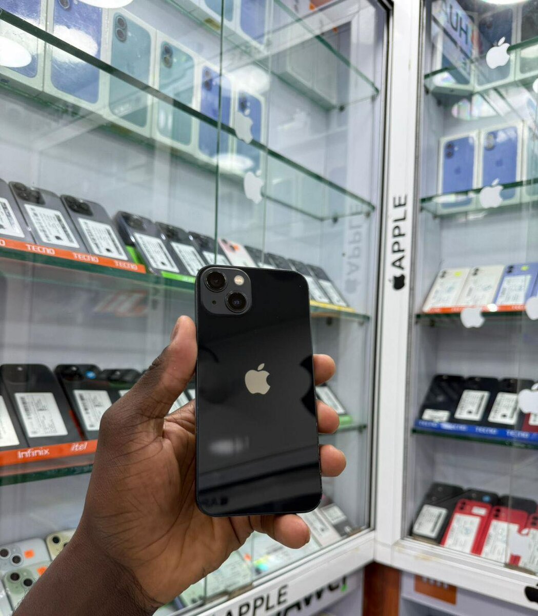 13 simple 128 Go sans ID