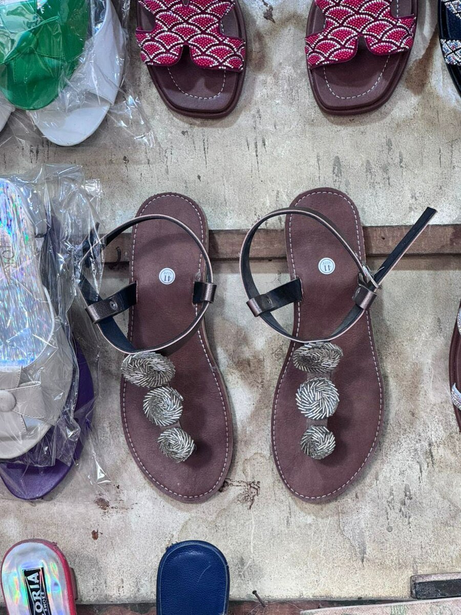 Sandales fermées nu-pied