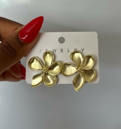 Gold ear rings