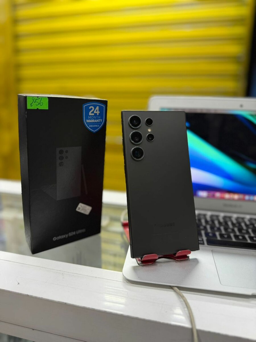 Samsung Galaxy S24 ultra 256/1