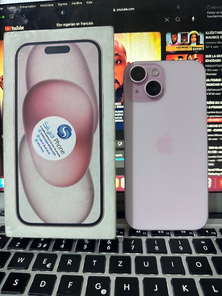 iPhone 15 128G très propre