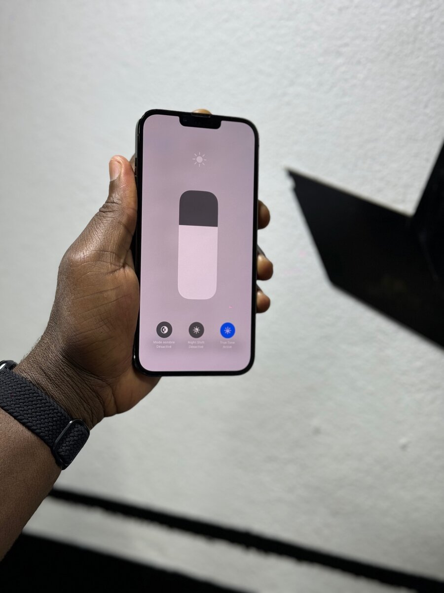 iPhone 13 Pro Max 128Go tout es d’origine jamais démonté