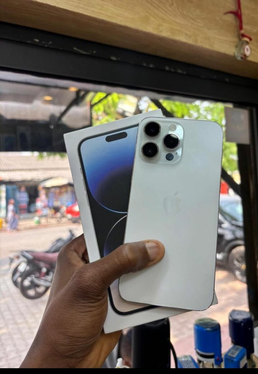 iPhone Pro Max Blanc Neuf