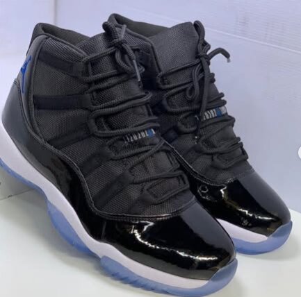 Jordan Retro 11  sneakers