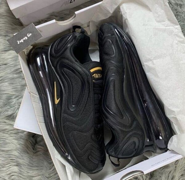 NIKE AIRMAX 720