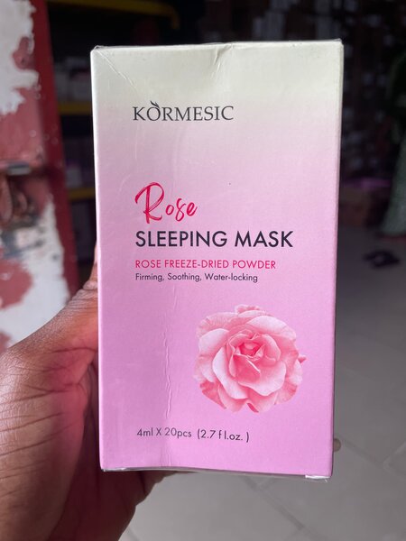 Masque de Nuit à la Rose