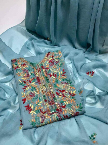 Women's clothing