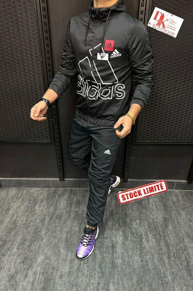 Costume de sport homme