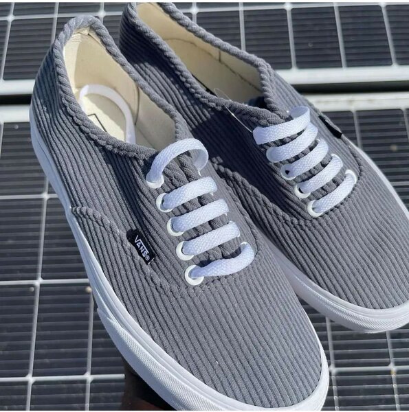 Vans velour