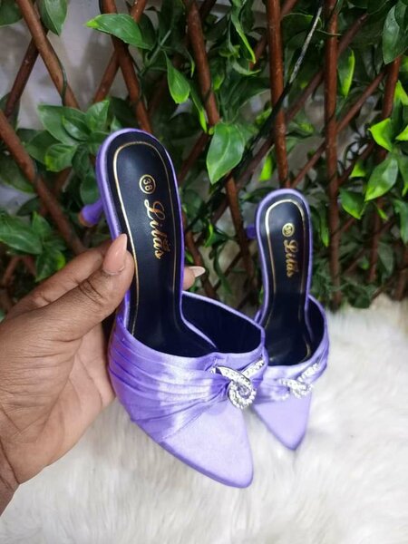 ladies heeled sandals