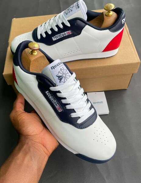 Reebok Classic Sneakers Blancs
