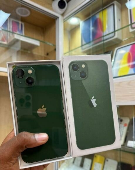 iPhone 13 Vert Neuf 128Go