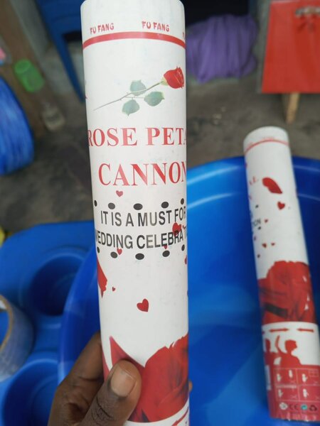 Canon à Pétales de Rose