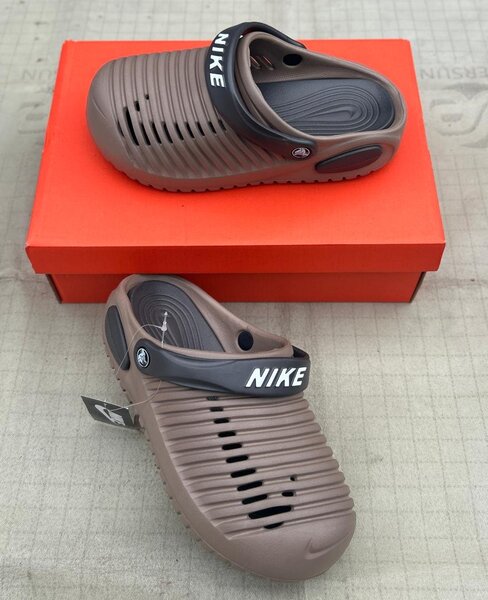 Sabots confort Nike unisexes