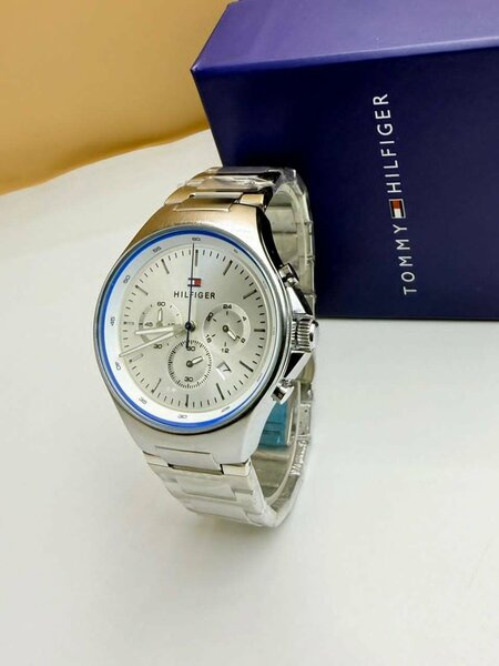 Montre en acier Tommy Hilfiger