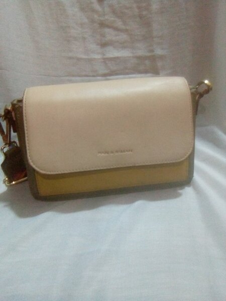 Sac bandoulière élégant femme