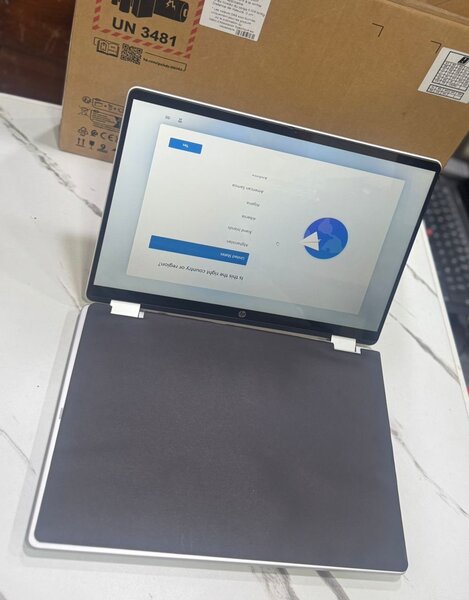 HP Laptop Convertible 14"