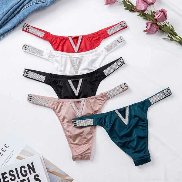 Modèle dame de très bonnes qualités