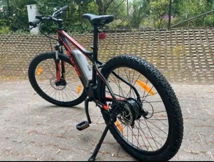 Moto classique noire