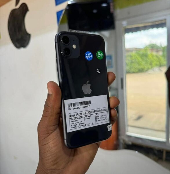 Apple iPhone 11 64GB Noir
