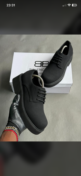 Chaussures de luxe tendance