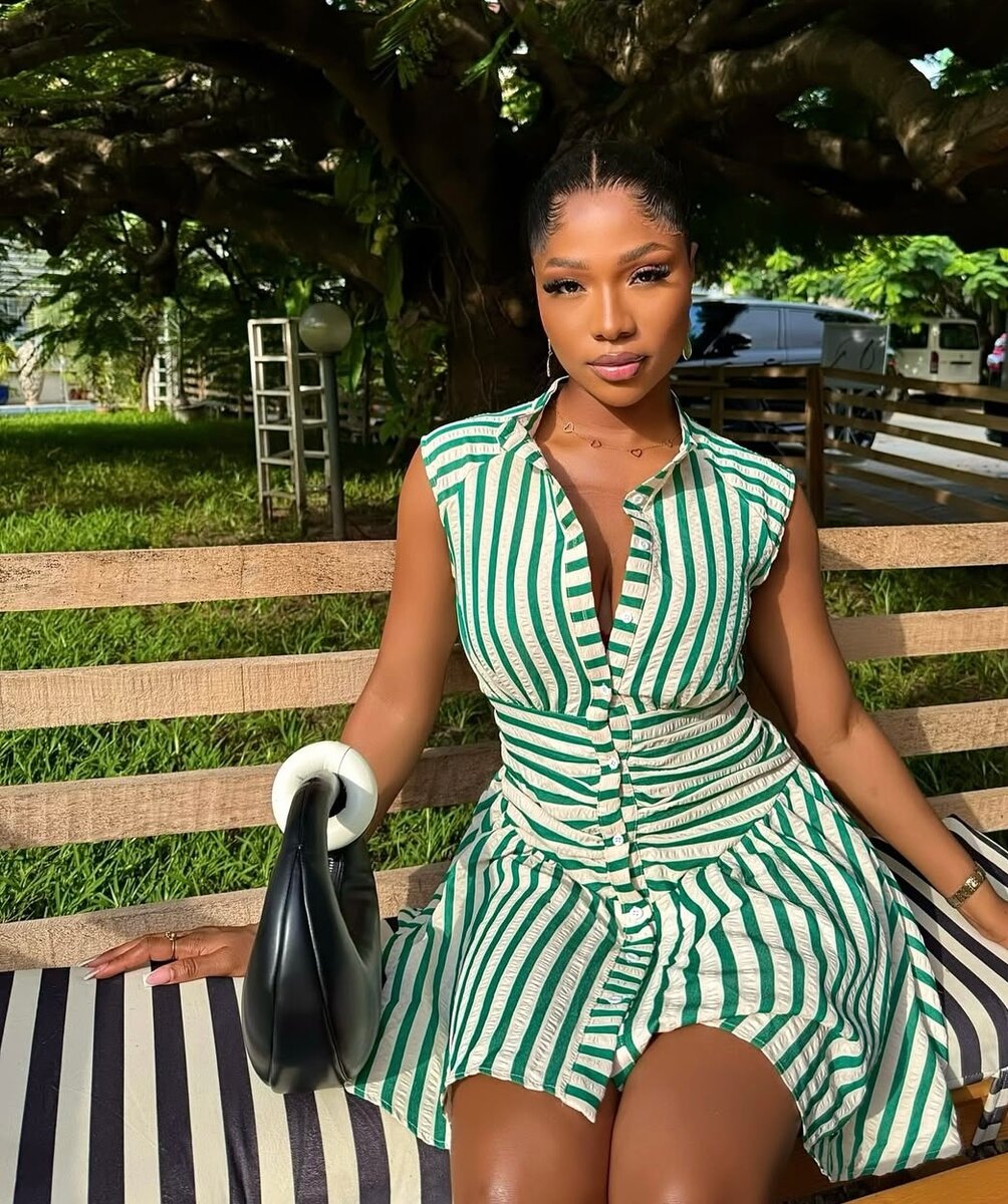 Robe à Rayures Vertes Élégante